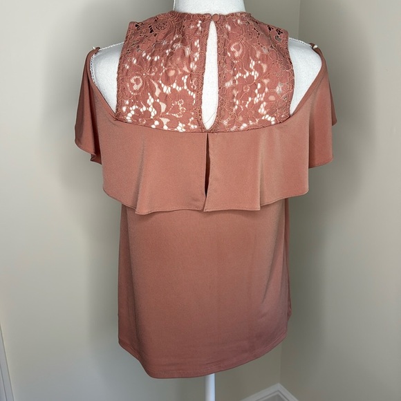 Express Cold Shoulder Blouse with Lace Insert in Light Mauve. Small - Picture 11 of 11